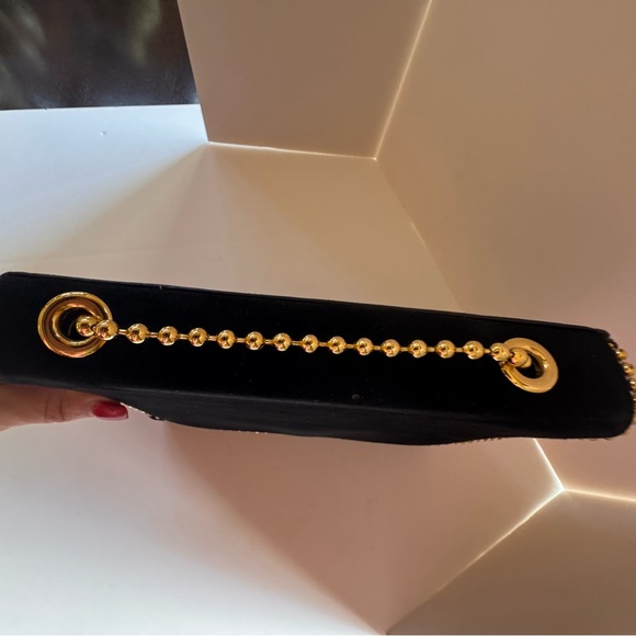 Stuart Weitzman Black Shoulder Bag with Gold Trim - Picture 8 of 12